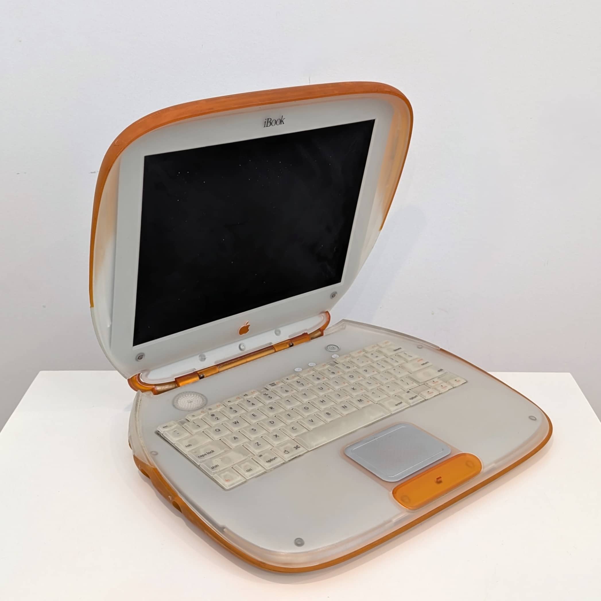 Apple iBook G3 Clamshell