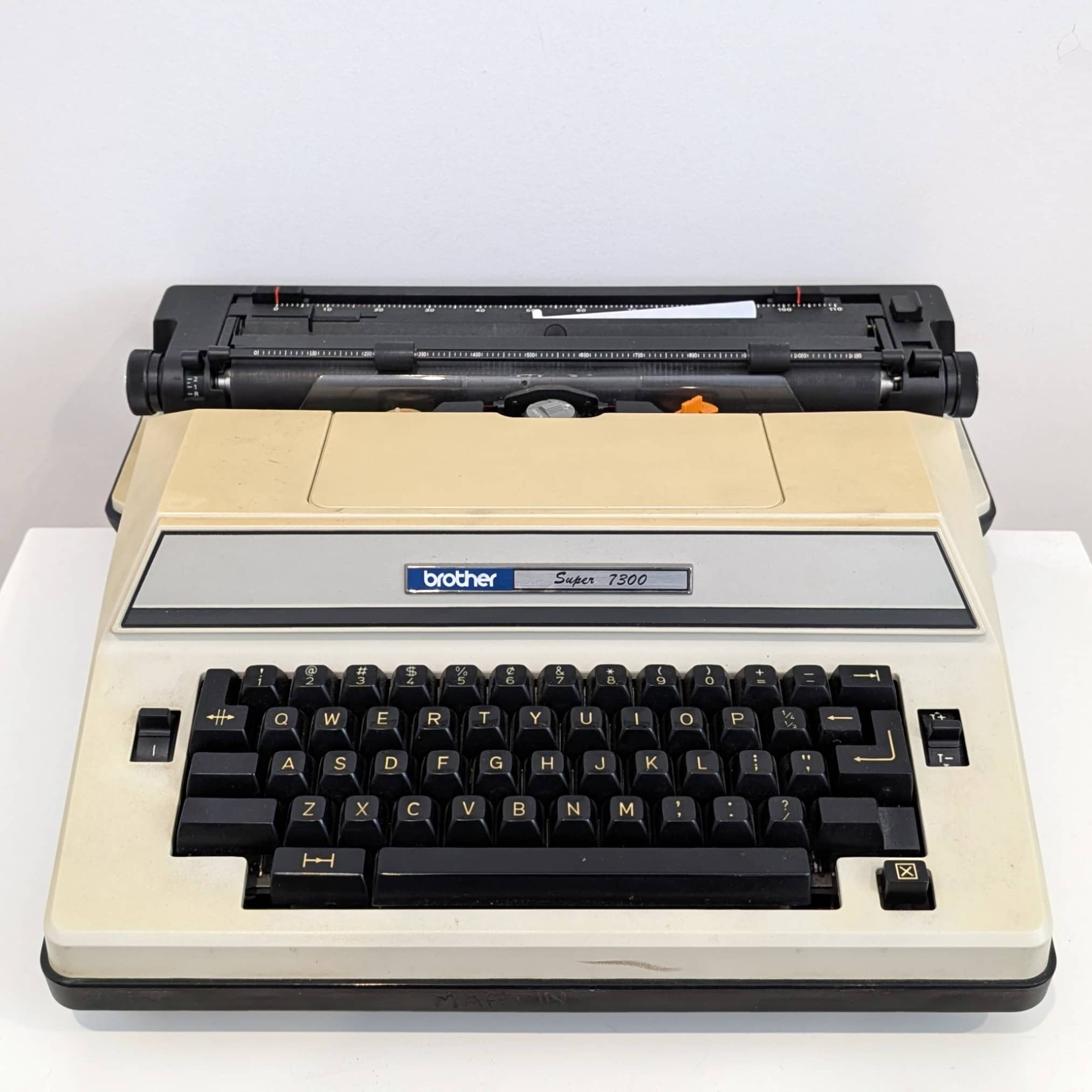 Brother Super 7300 Typewriter